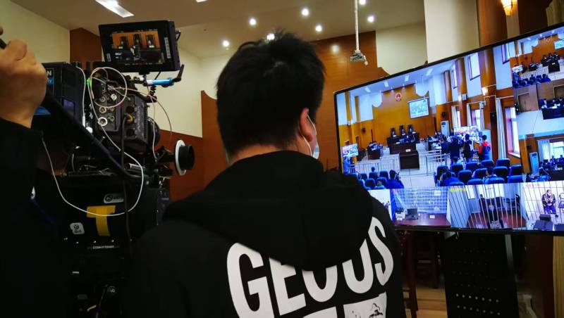 AI生成VS人工创意——茌平县广告片拍摄公司的技术浪漫主义实践